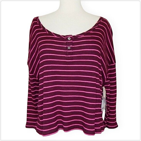 We The Free People Top Plumberry Shocking Pink Striped Cropped Henley NEW NWT M - Picture 2 of 5